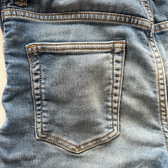 GapKids | Size 16 Regular Girls Mid Rise Jean Shorts - Picture 14 of 15